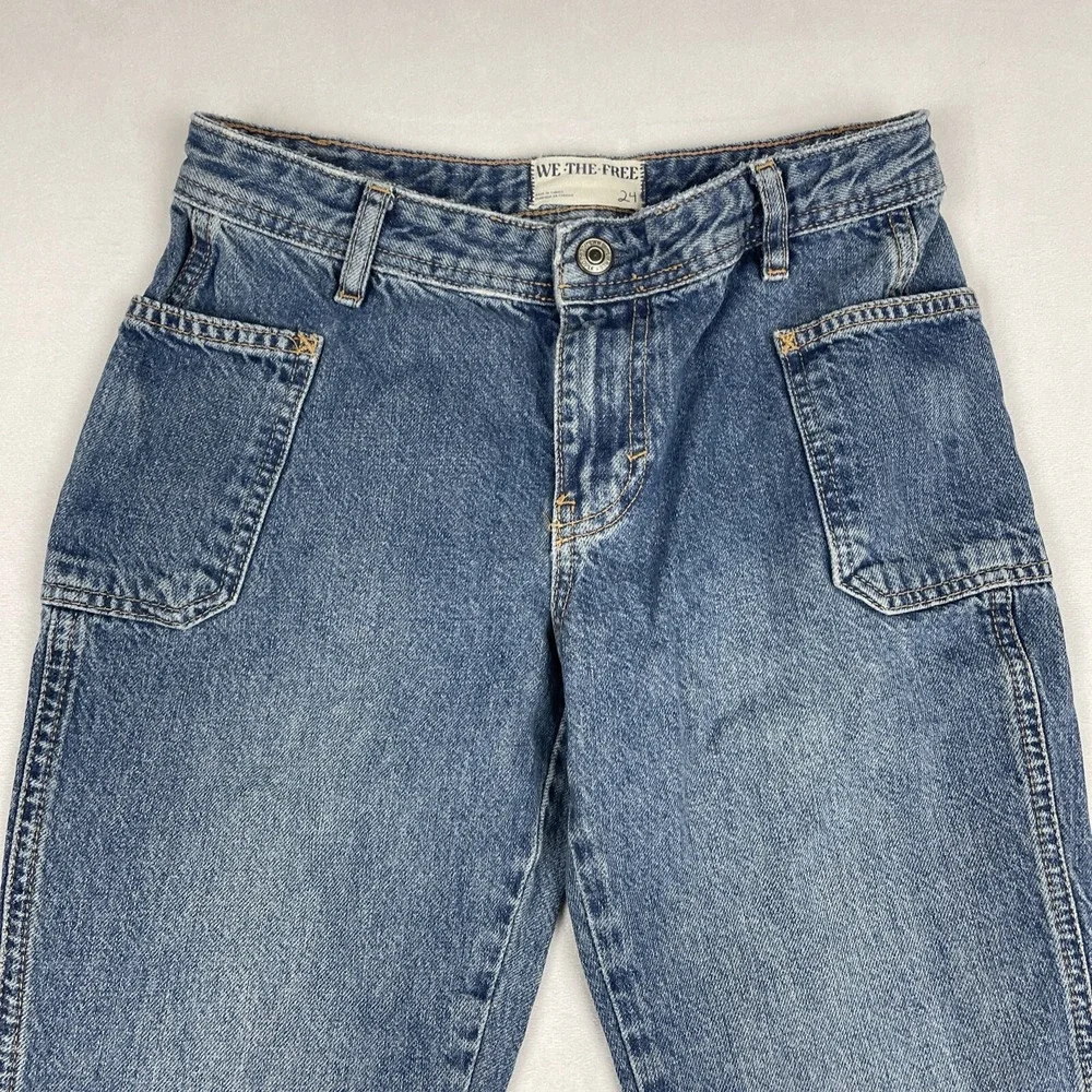 We the Free Free People Jeans Womens Size 24 Izzy Low Rise Flare Blue Raw Hem‎